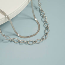 Load image into Gallery viewer, 18K Gold PVD Stainless Steel Hammered Oval Chain Necklace: Gold / 16+2"
