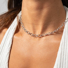 Load image into Gallery viewer, 18K Gold PVD Stainless Steel Hammered Oval Chain Necklace: Gold / 16+2"