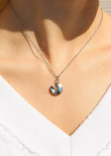 Load image into Gallery viewer, Stainless Steel Loop Chain Necklace: Black / 20"
