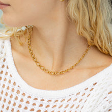 Load image into Gallery viewer, 18K Gold PVD Stainless Steel Hammered Oval Chain Necklace: Gold / 16+2"
