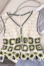 Load image into Gallery viewer, Green Floral Knit Square Vest
