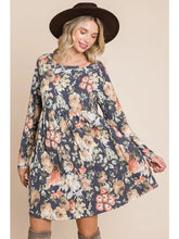 Load image into Gallery viewer, Layla Dress
